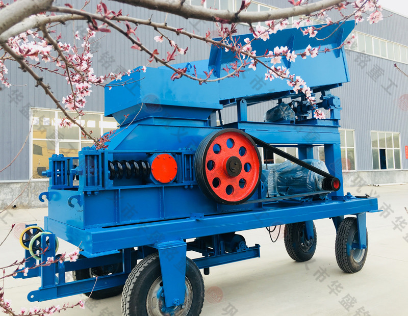 小型移動(dòng)式對(duì)輥破碎機(jī)設(shè)備優(yōu)勢(shì)，型號(hào)選擇